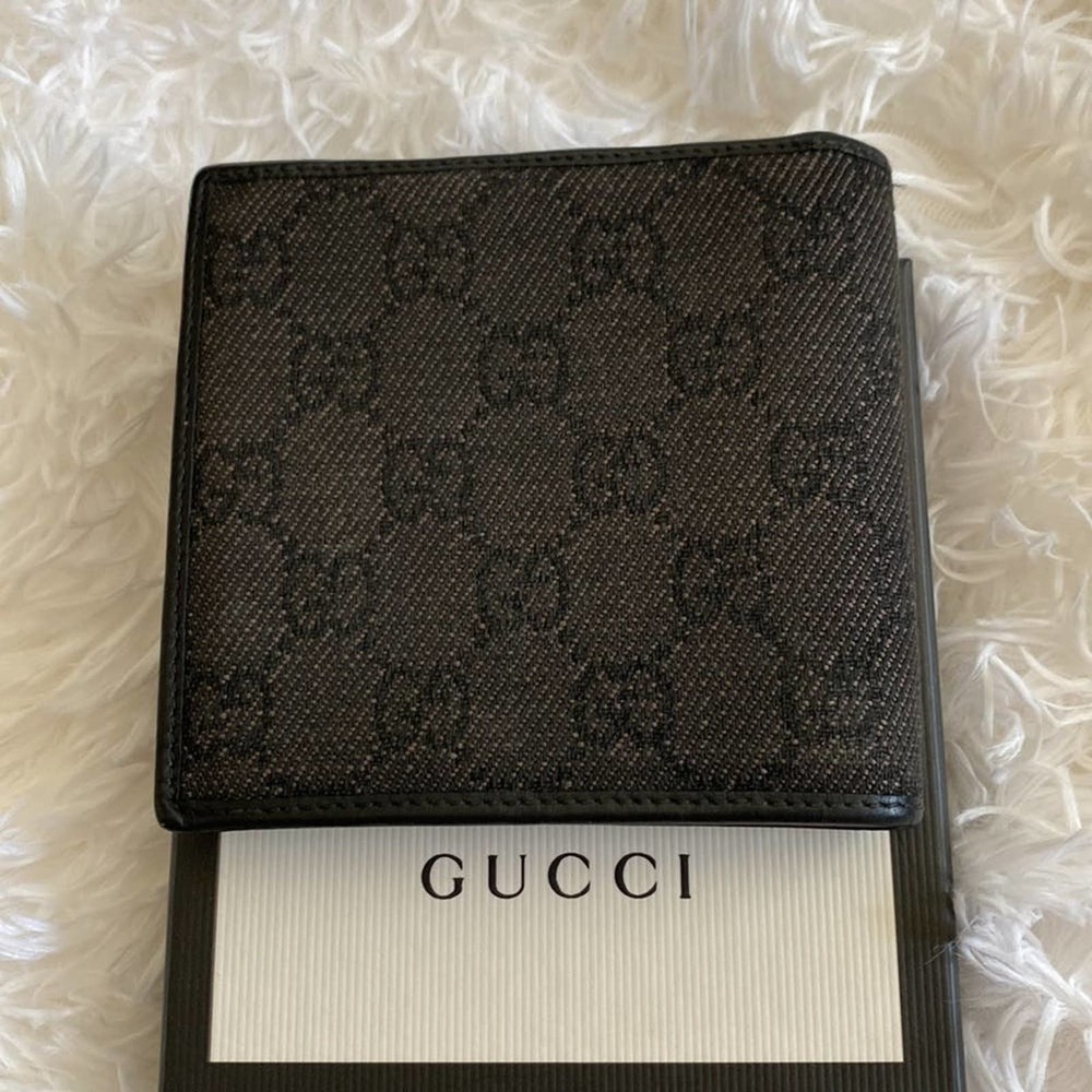 GUCCI Bifold Wallet Men''s GG - Picture 3 of 6